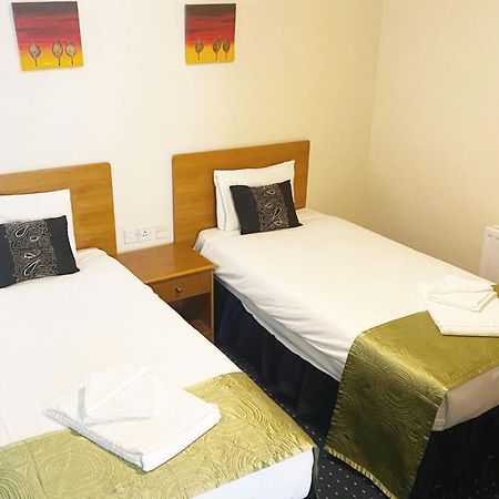 Flexistay Reading West Aparthotel - With Communal Kitchen Use Exterior photo