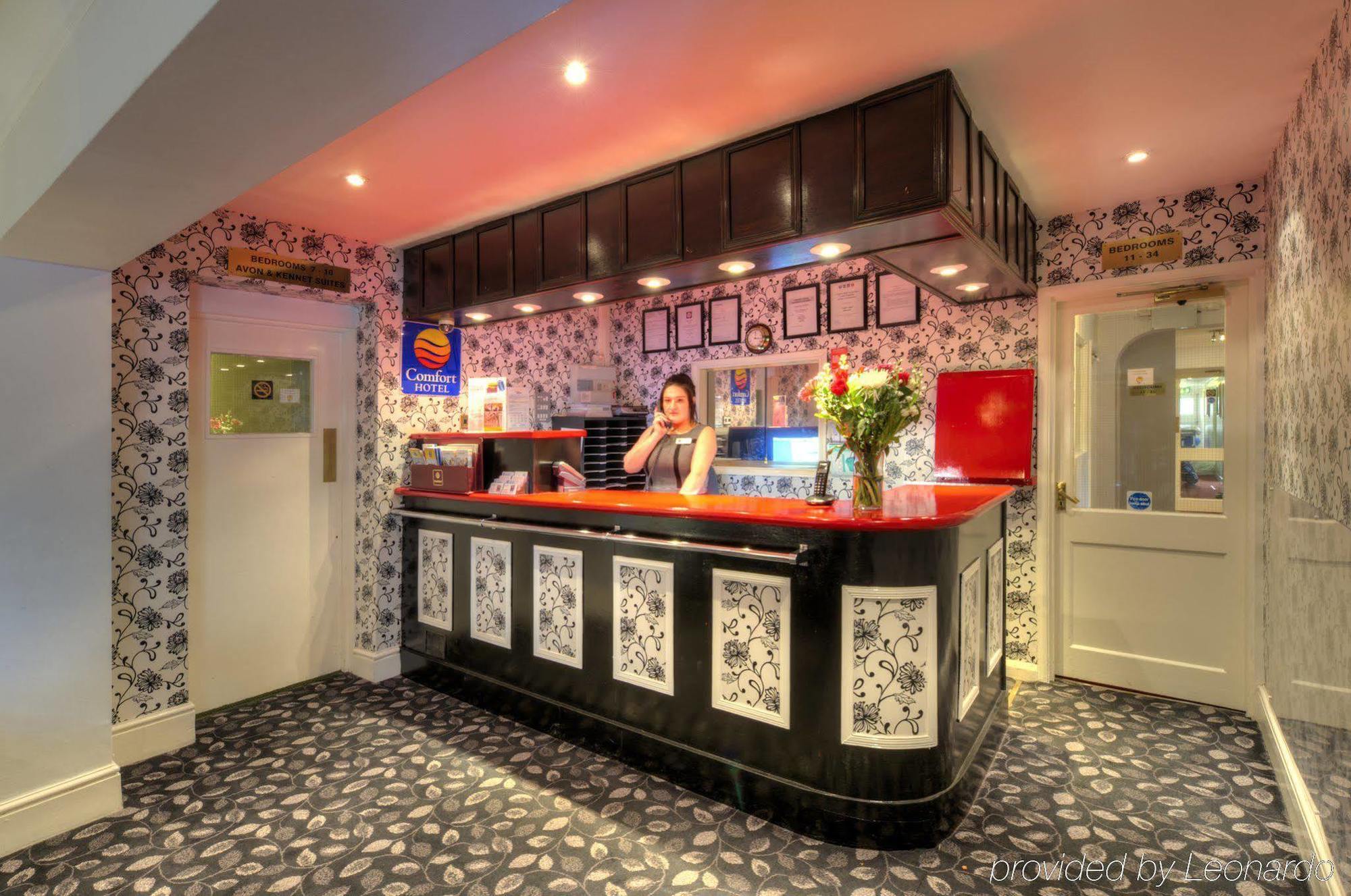 Flexistay Reading West Aparthotel - With Communal Kitchen Use Exterior photo