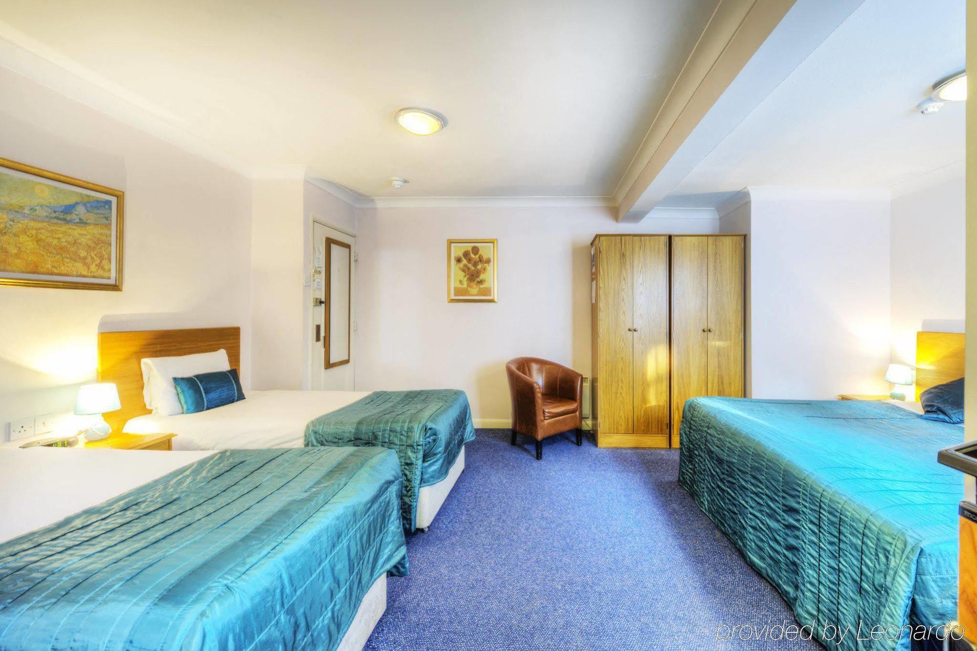 Flexistay Reading West Aparthotel - With Communal Kitchen Use Exterior photo