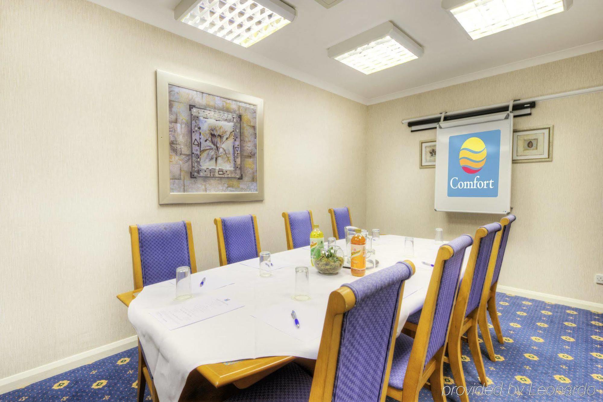 Flexistay Reading West Aparthotel - With Communal Kitchen Use Exterior photo